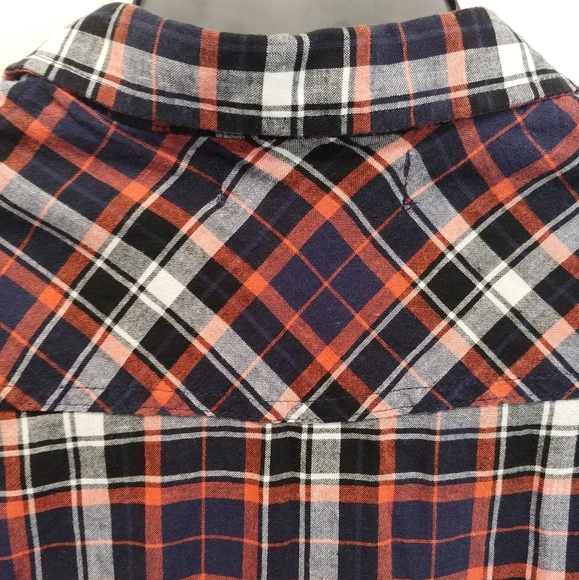 Men's Xtreme Couture Platinum Long sleeve Button - Picture 5 of 8